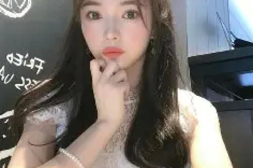 3500家连锁店女网红艾琳演豪门戏翻车涉嫌欺诈中老年人